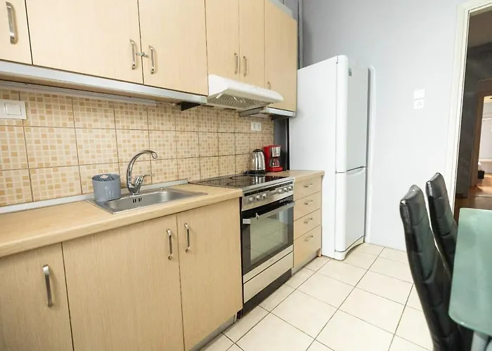 Egnatia Spacious 3 Bd In