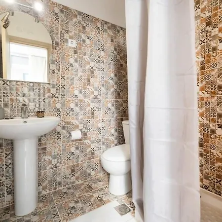 Apartamento Egnatia Spacious 3 Bd In Tesalónica