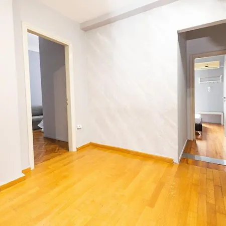 Apartament Egnatia Spacious 3 Bd In *