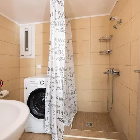 شقة Egnatia Spacious 3 Bd In *
