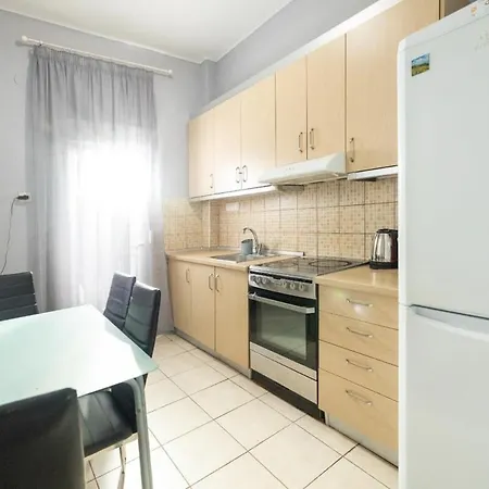 Egnatia Spacious 3 Bd In شقة *