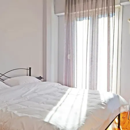 Egnatia Spacious 3 Bd In * سالونيك