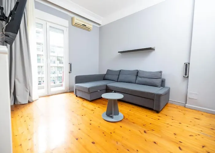 Egnatia Spacious 3 Bd In Appartement *
