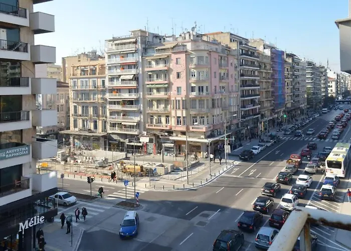 Egnatia Spacious 3 Bd In *
