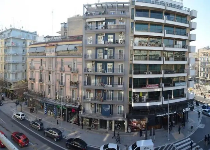 Egnatia Spacious 3 Bd In Thessaloniki